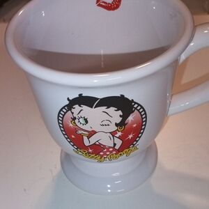 Collectible Pedestal Mug Betty Boop